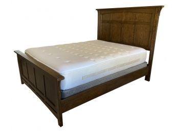 Havertys Full Sized Wood Bed, Incl. Headboard, Footboard, Mattress And Frame