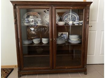 Early 20th Century Tiger Oak Display Cabinet With Lion Feet