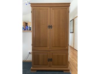 Armoire/Pantry