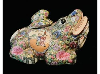 Asian Hand Painted Porcelain Decorative Frog Box