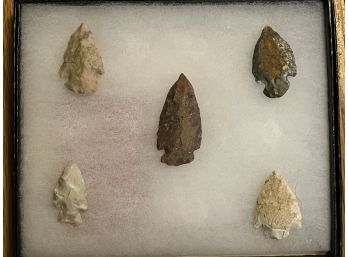 5pc Collection Of Assorted Stone Arrow Heads