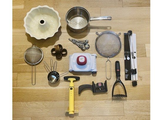 Lot Of Kitchen Accessories