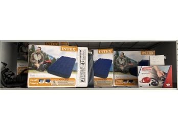 Lot Of 4 Used Twin Air Mattresses With 2 Electric Air Pumps