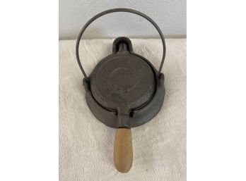 Wagner Miniature Waffle Iron With Rack