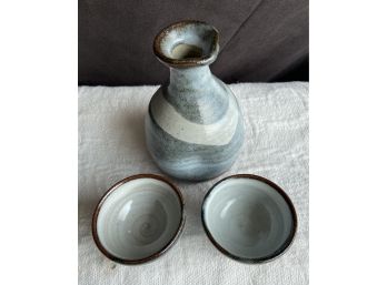 Small Pottery Jug With 2 Miniature Bowls