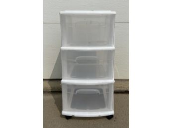 Small Plastic 3 Drawer Storage Container On Wheels (needs Cleaning)
