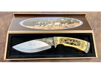Fighter Plus Engraved Buck Knife