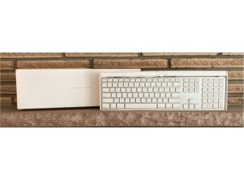 Apple Wired Keyboard With Numeric Pad