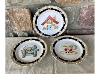 Mary Engelbreit (3) Assorted Decorative Hanging Plates 'family, Friend, Love, Home'