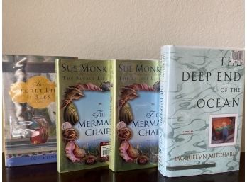 Group Of Hardcover Books By Sue Monk Kidd & Jacquelyn Mitchard