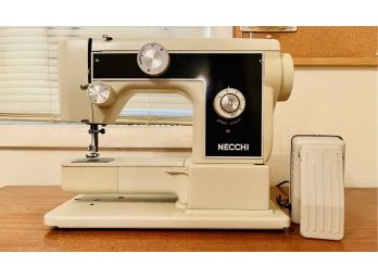 Vintage Necchi Sewing Machine Model 511