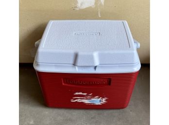 Red Rubbermaid Cooler With Handle