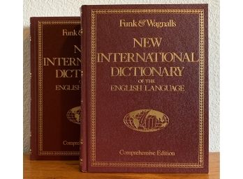 Funk & Wagnalls New International Dictionary Of The English Language Comprehensive Edition