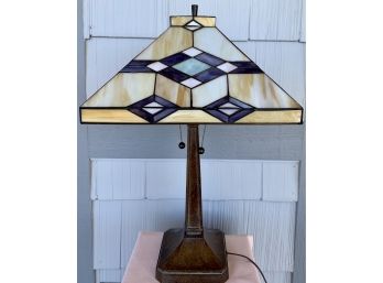 Beautiful Square Tiffany Style Stained Glass Table Lamp With Two Independent Light Bulbs