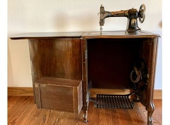 White Rotary Sewing Machine With Storage Drawers, Original Accessories, Warranty