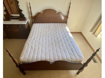 Antique Solid Wood Queen Spindle Bed Frame With Mattress & Box Springs