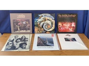 Collection Of 6 Vinyl Albums Including Doobie Brothers & Moody Blues