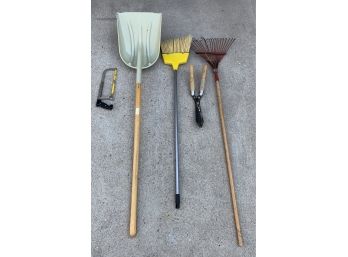 Lot Of 5 Assorted  Yard Tools