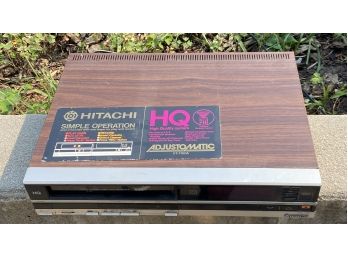 Hitachi VT-1100A Video Deck