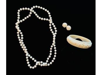 Carved Shell Jewelry Set
