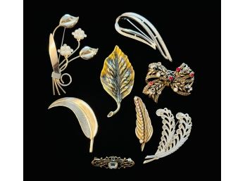 Grouping Of Botanical Themed Brooches 3 Of 3