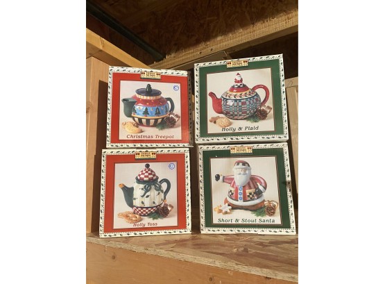 Set Of 4 Christmas Teapots