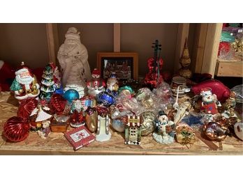Lot Of  Assorted Christmas Decor