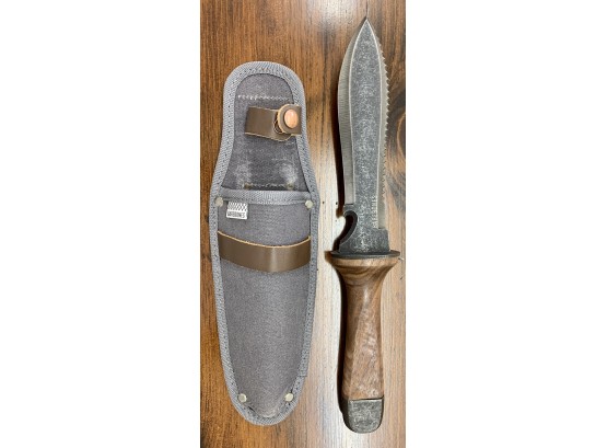 Barebones Serrated Knife With Carrying Case And 7' Blade