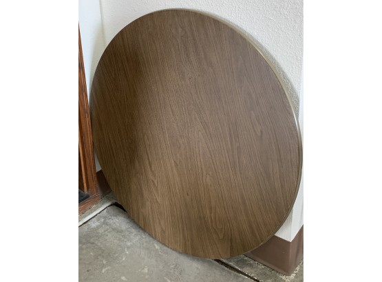 Round Collapsable Table