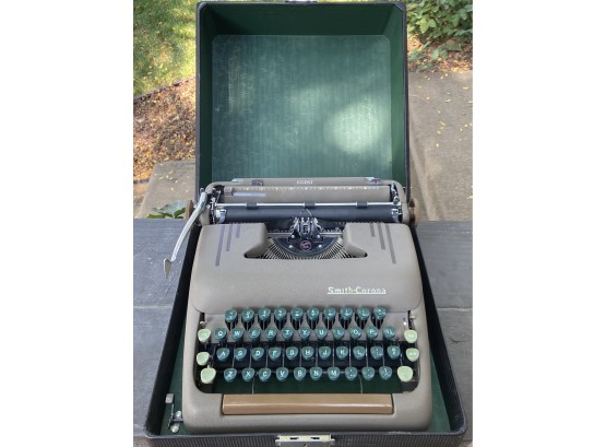 Smith-corona Typewriter In Hard Case