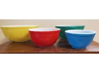 Vintage Set Of 4 Pyrex Primary Color Mixing Bowls