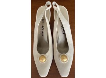 St John Made In Italy Suede Tan Size 8 AA  Heels