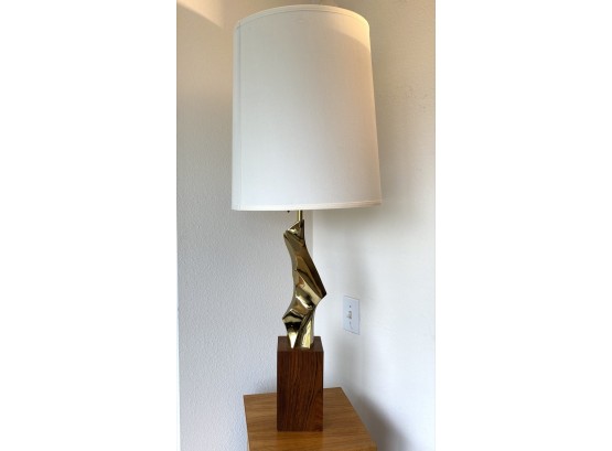 Stunning Mid Century Sculptural Brass Lamp With Wood Base