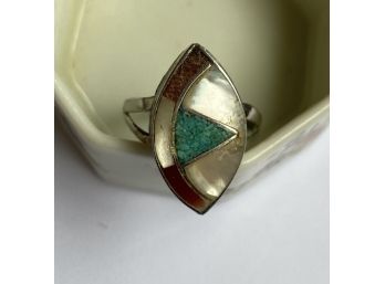 Beautiful Sterling Silver Native American 'Eye' Inlay Ring