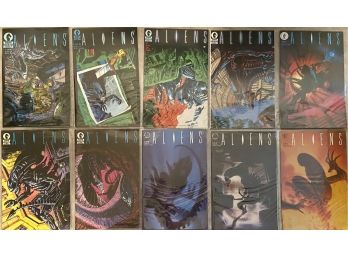 (10) 1988/1989 Dark Horse Comics 'aliens' Comic Books With Plastic Sleeves