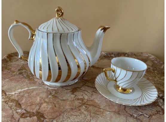 Compatible Gold Swirl Sadler England Teapot With Bavarian Cup And Saucer
