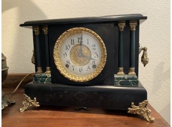Antique Mantle Clock By E. Ingraham Co In Bristol, Connecticut With Key
