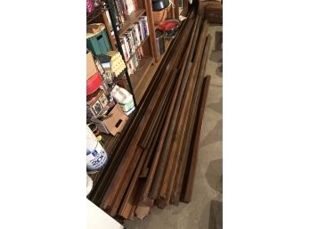 Lot Of Various Sizes Of Wood Plate Rails