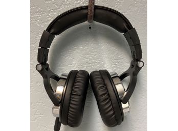 One Odio Over-ear Headphones With Cord