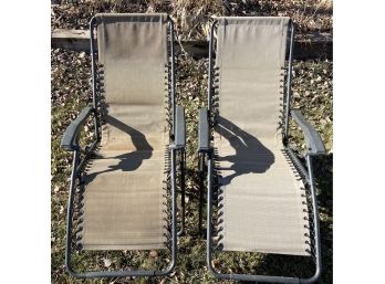 2 Collapsible Chaise Lawn Chairs With Fabric Lining