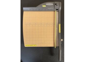 Swingline Classic Cut 15 Sheet Laser Paper Cutter