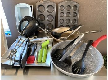 Great Grouping Of Kitchenware Including Martha Stewart Electric Mixer And Silicone Loaf Pan
