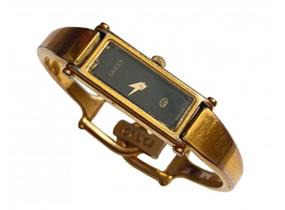 Gucci 1500L Womans Gold Tone Watch