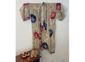 Antique Silk Women's Kimono With 2 Pairs Of Shoes & Rice Paper Compact