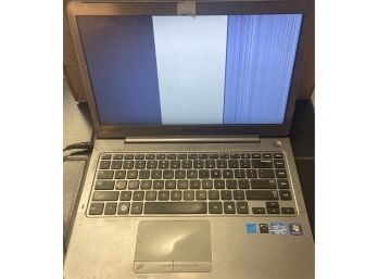 Samsung I-5 Laptop For Parts Or Repair With Charger