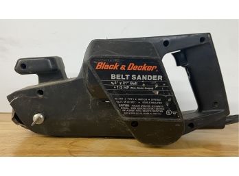 Black And Decker .3 Hp 3 Inch X 21 Inch Corded Belt Sander (works)
