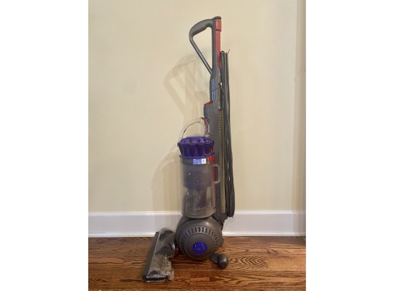 Very Nice! Dyson DC 41 Animal Vacuum -Great For Pet Hair!