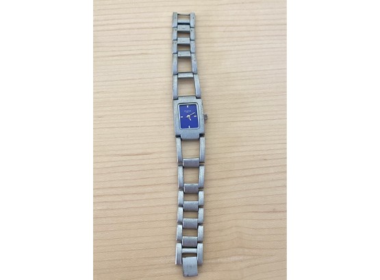 Faux Gucci Ladies Dress Watch With Block Chain Detailing