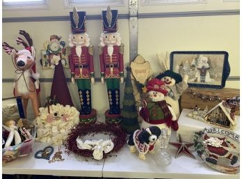 Decorative Nutcrackers, 18 Items, Christmas Decor, Ornaments, Jim Shore 'Santa On The Roof'