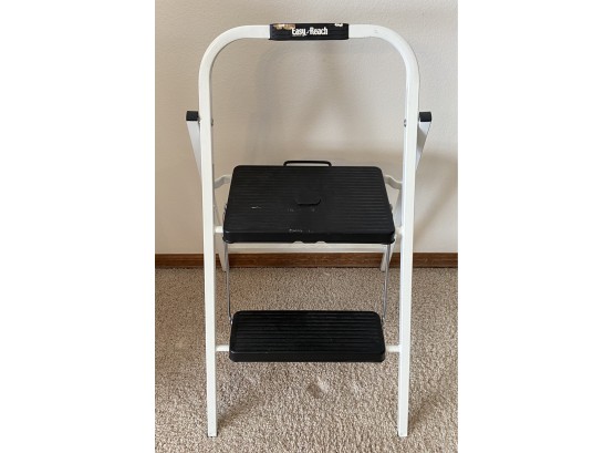 18' Collapsible Step Stool (200 Pound)